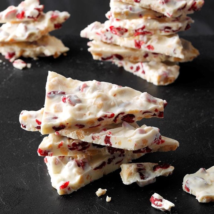 Cranberry Butter Crunch Bark Exps Thca19 42173 E08 16 1b 1